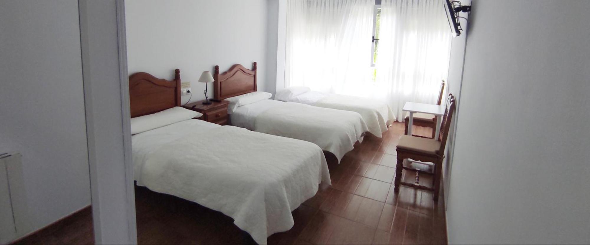 Pension Villa ** Комильяс Экстерьер фото